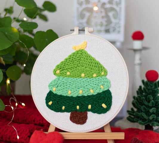 Fox Embroidery Beginner - Punch Needle Kit by Punch Needle Studio