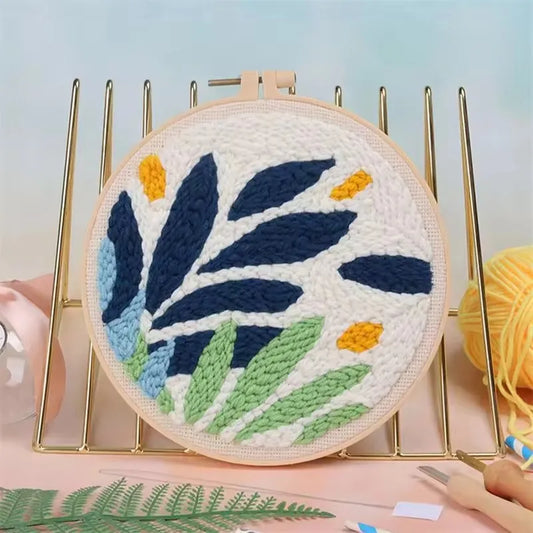 Leaf punch needle starter kit for beginners with yarn hoop and pattern